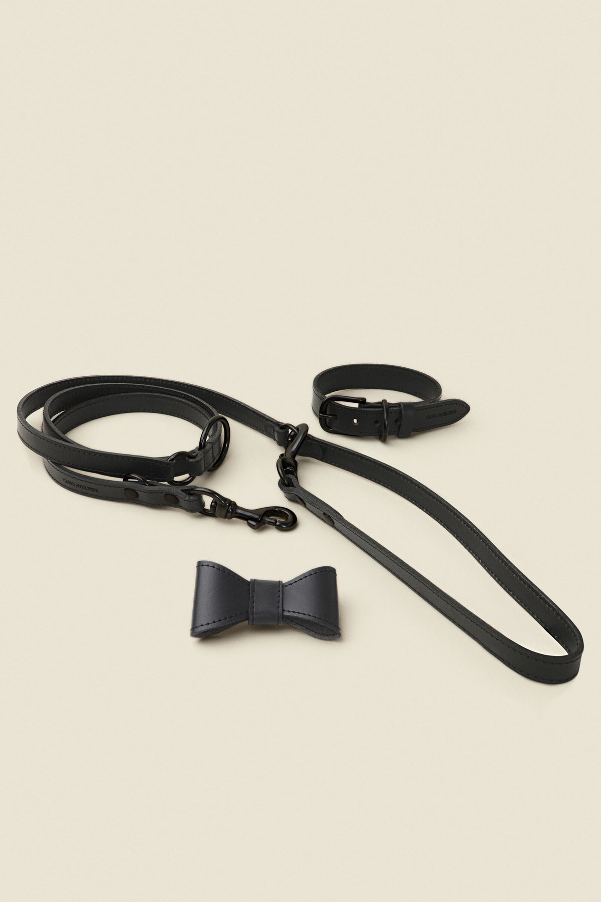 BLACK ON BLACK SET